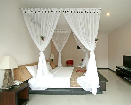 Hotel The Rishi 4*