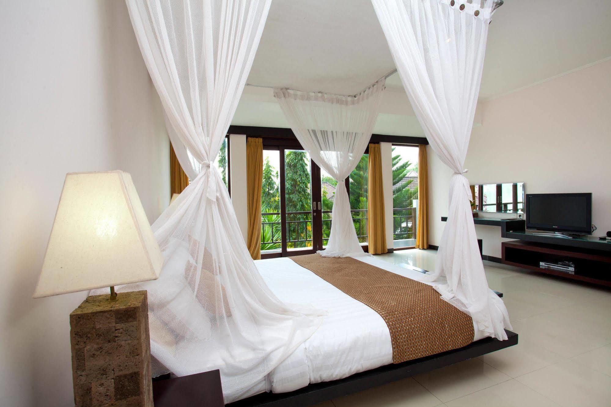 Hotel The Rishi